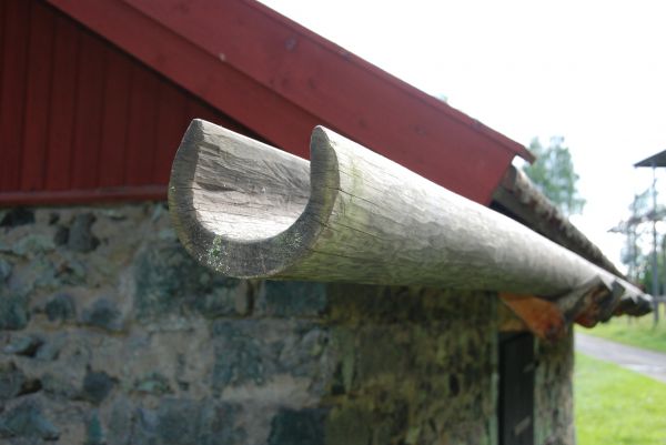 Wooden Gutter Repair in Breckenridge